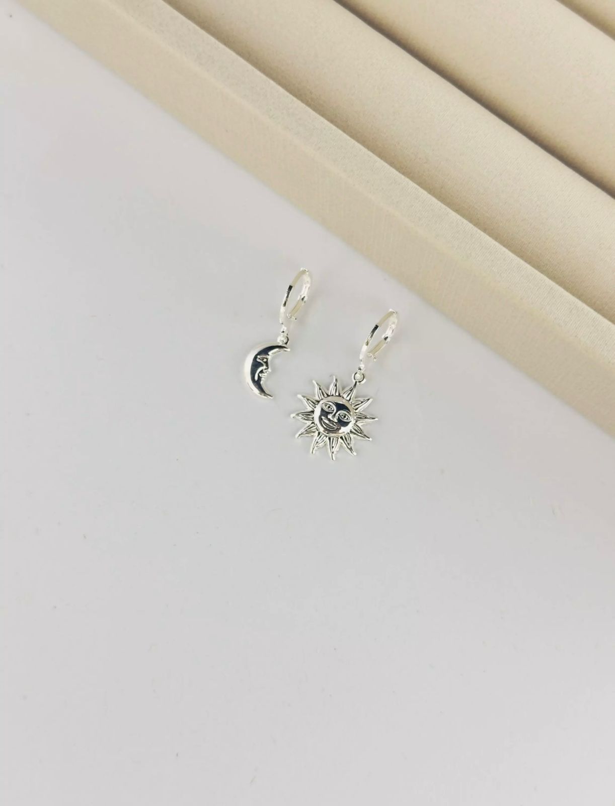 Brinco Sol e Lua Prata