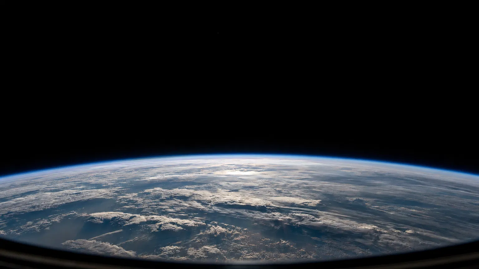 Earth's horizon from orbit