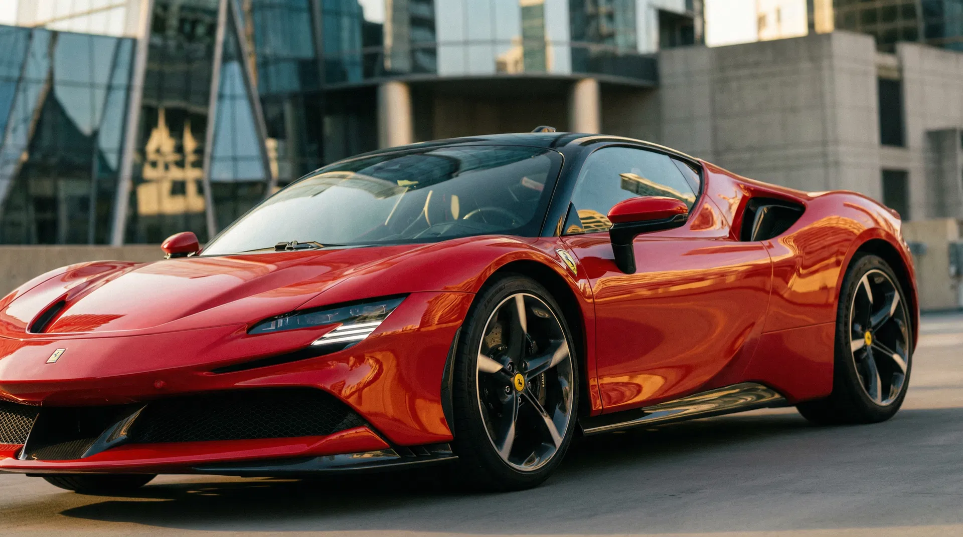 Economia nas rodas traseiras: Ferrari F8 Tributo com preço especial