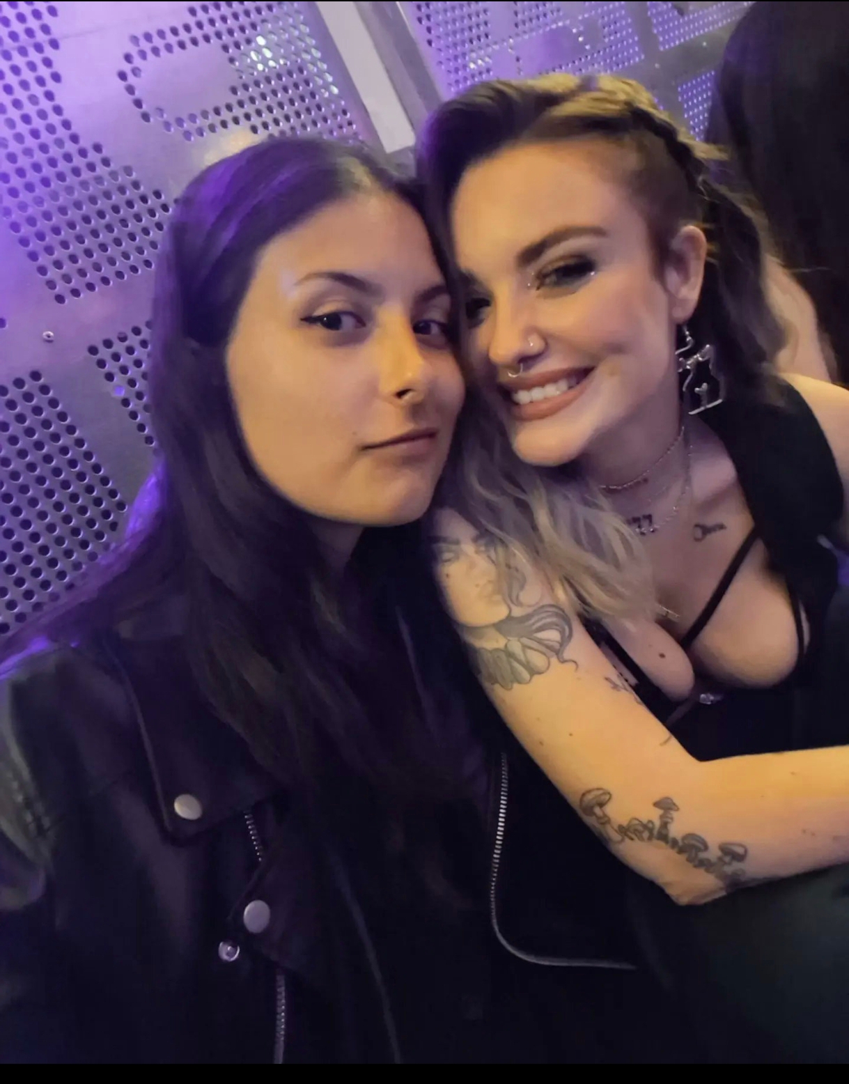 Fernanda and Larissa 