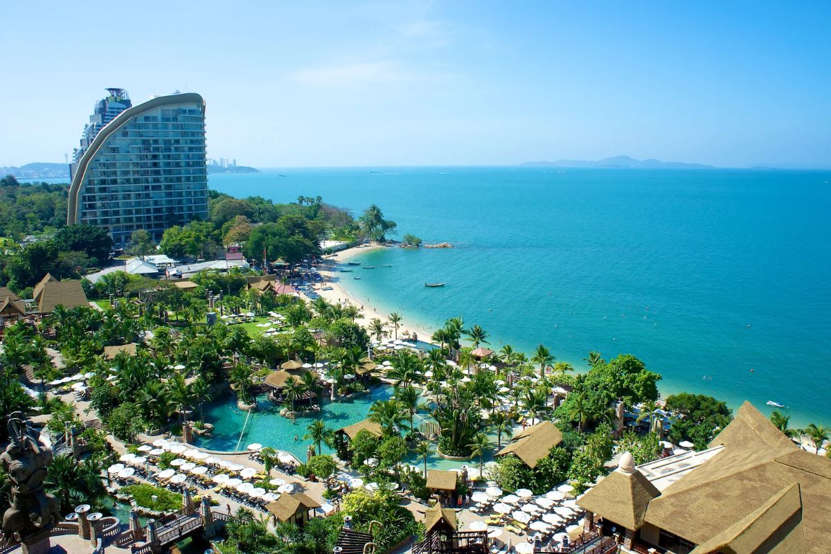 Pattaya vs. Other Thai Cities: A Comparative Guide for Vacation Home Buyers