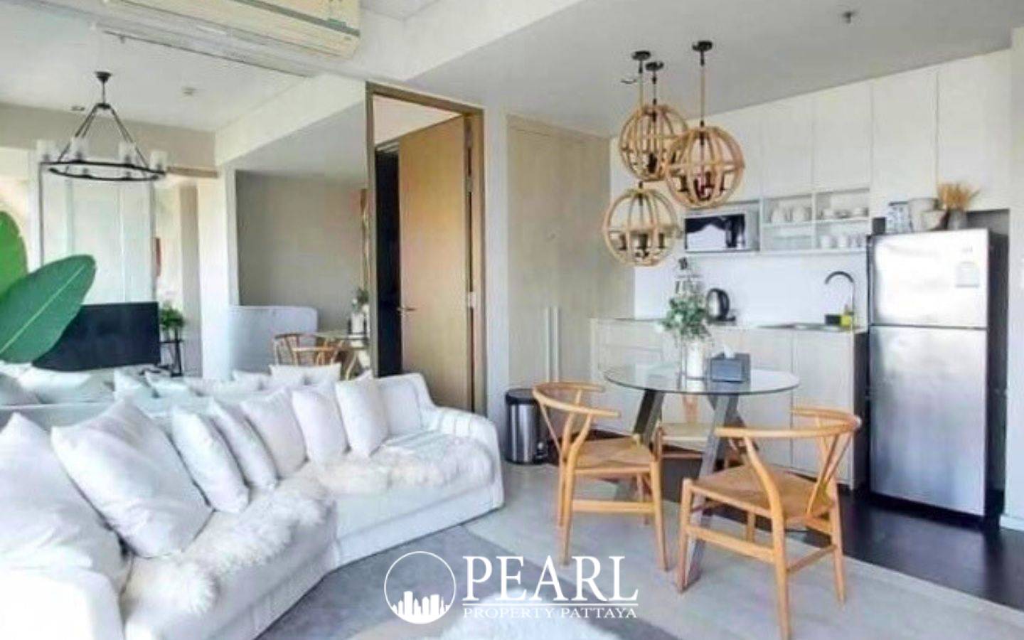 2 Bedroom Condo for Sale in Veranda Residence Pattaya