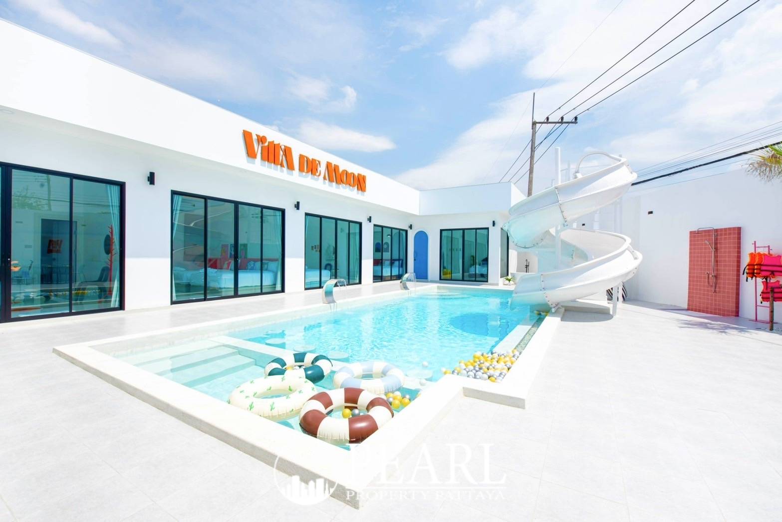 7 Bedroom House for Sale in Central Pattaya