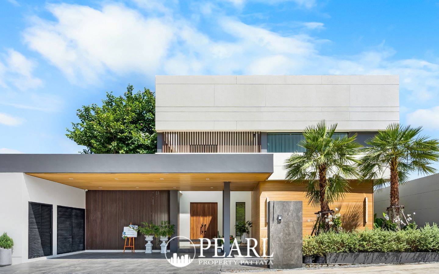 5 Bedroom House for Sale in Central Pattaya