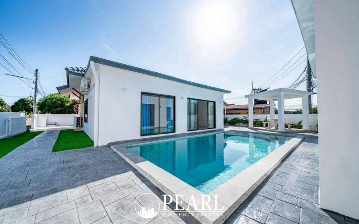 5 Bedroom House for Sale in Pattaya Paradise Village 2