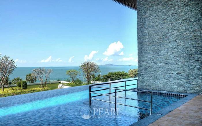 1 Bedroom Condo for Sale in Cetus Beachfront