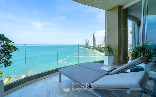 3 Bedroom Condo for Sale in The Cove Pattaya