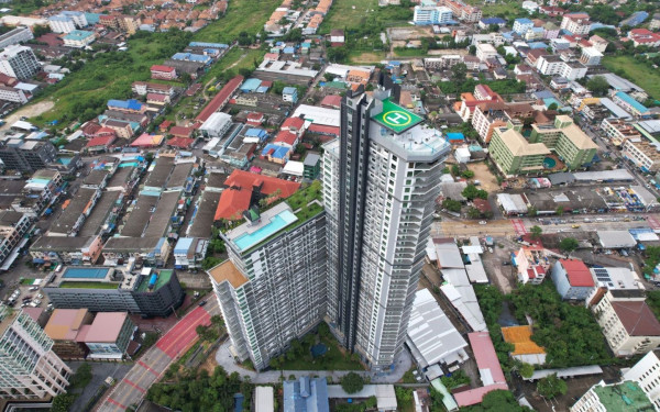 2 Bedroom Condo for Sale in Arcadia Millennium Tower