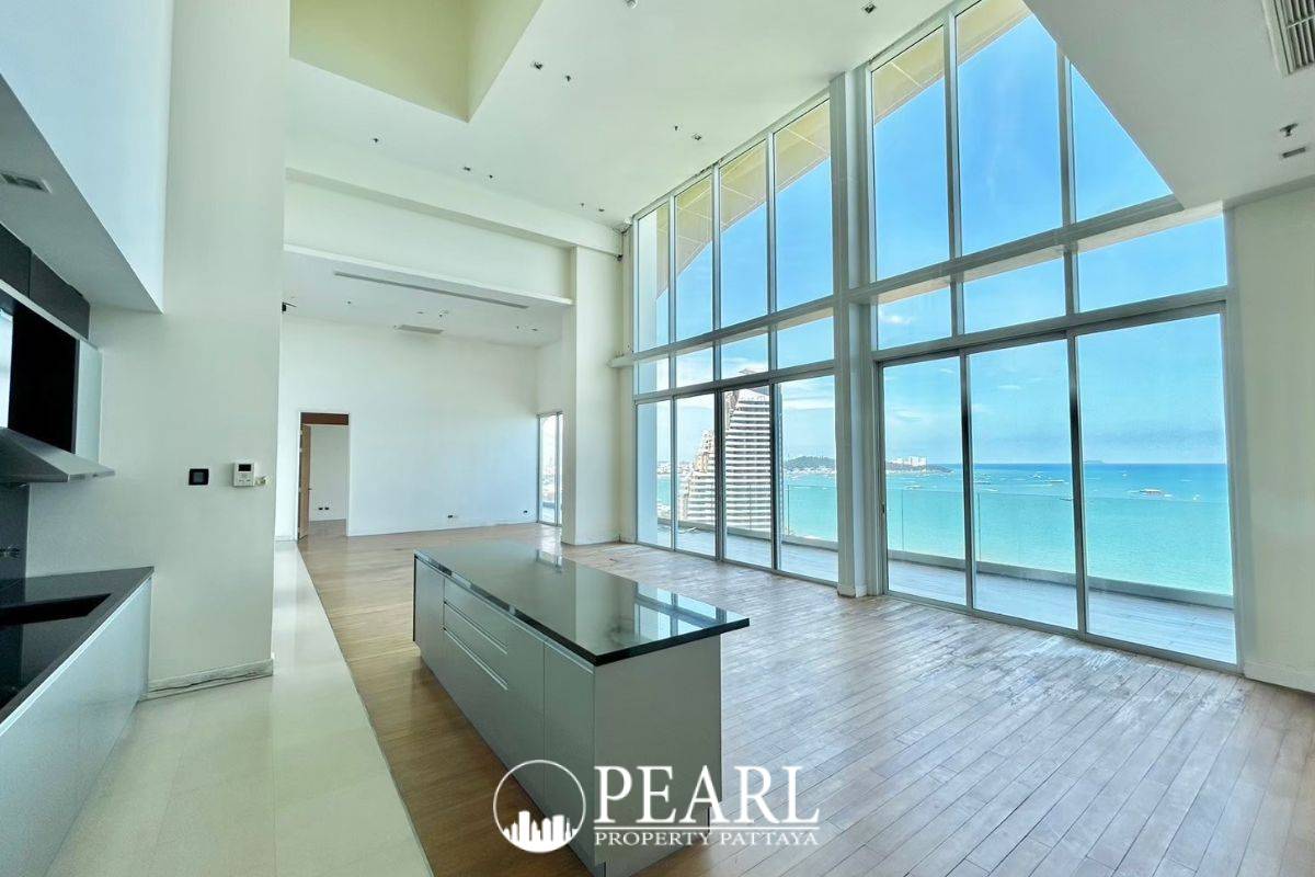 4 Bedroom Condo for Sale in The Cove Pattaya