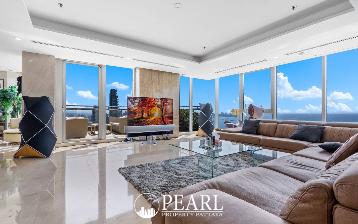 4 Bedroom Condo for Sale at Palm Wongamat