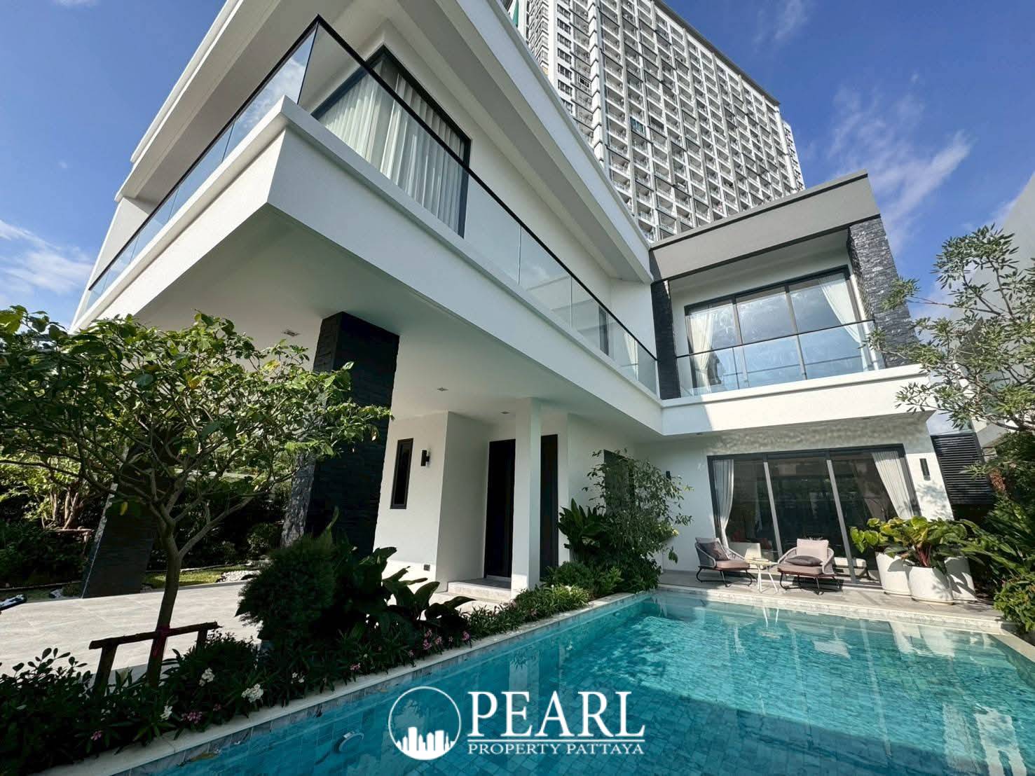 4 Bedroom House for Sale in Luxury Vista Villas