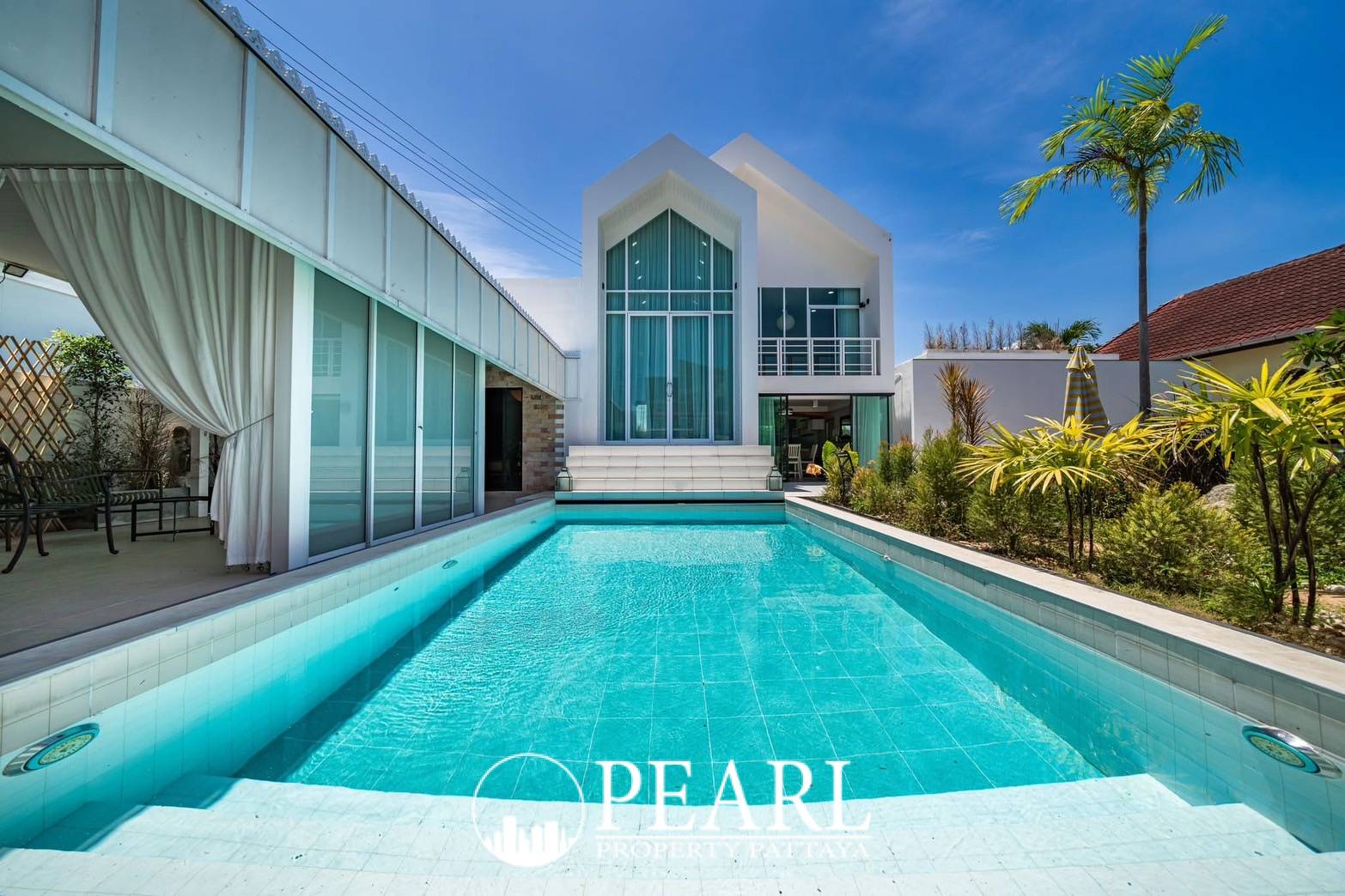 4 Bedroom House for Sale in East Pattaya