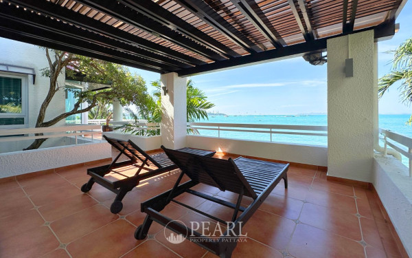 3 Bedroom Condo for Sale in Baan Rimpha