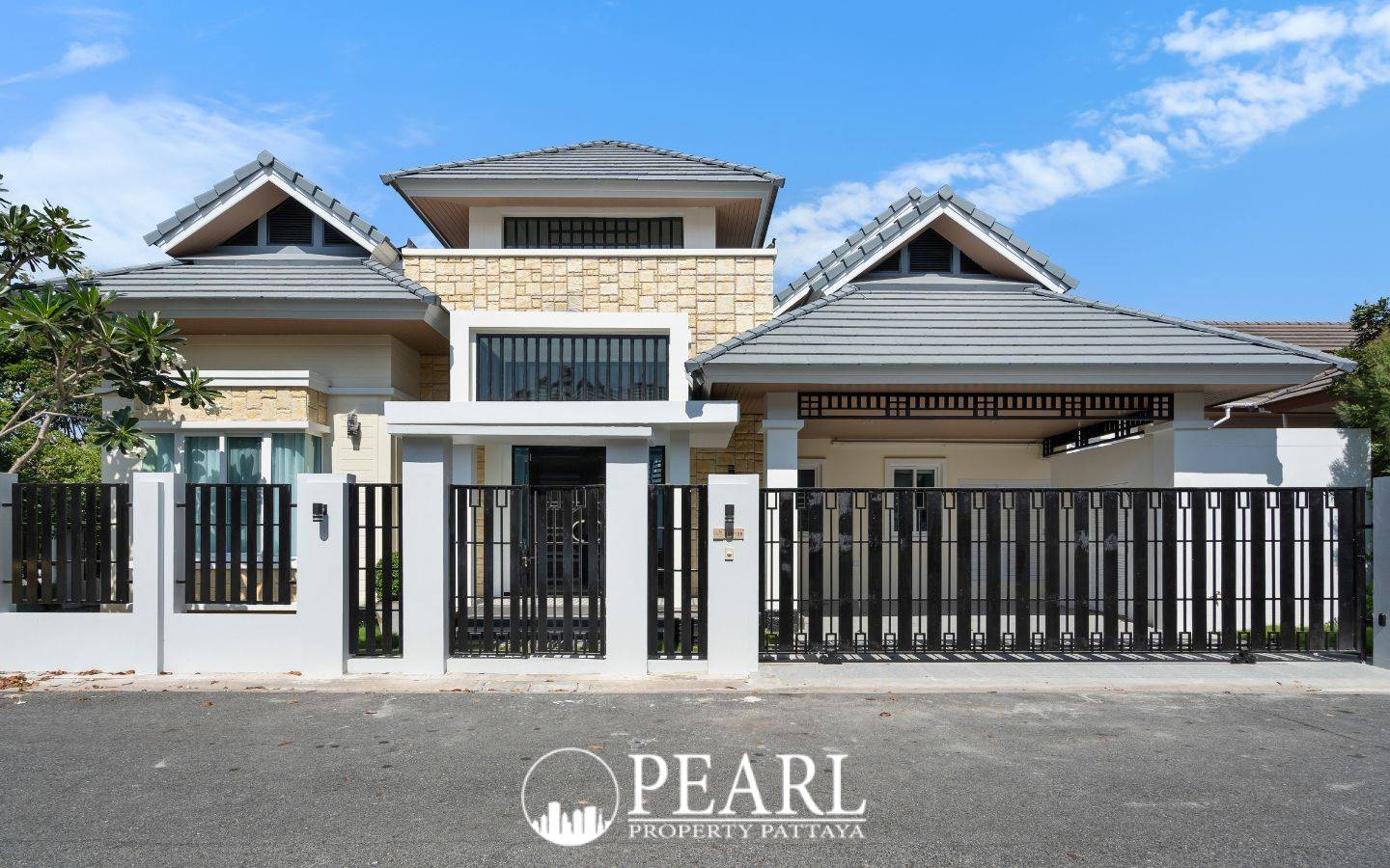 3 Bedroom House for Sale in Sirisa 16