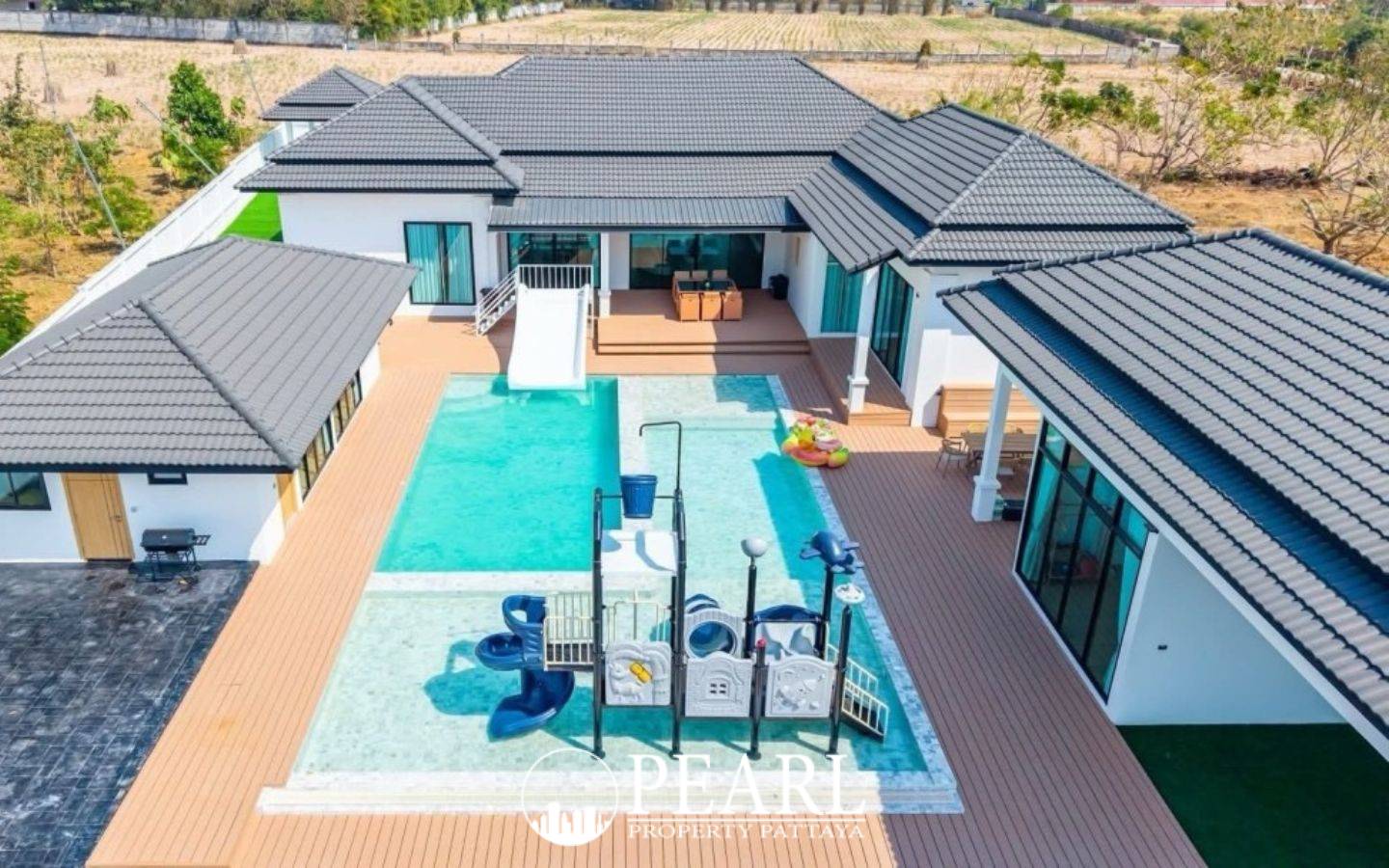 5 Bedroom House for Sale in Huay Yai