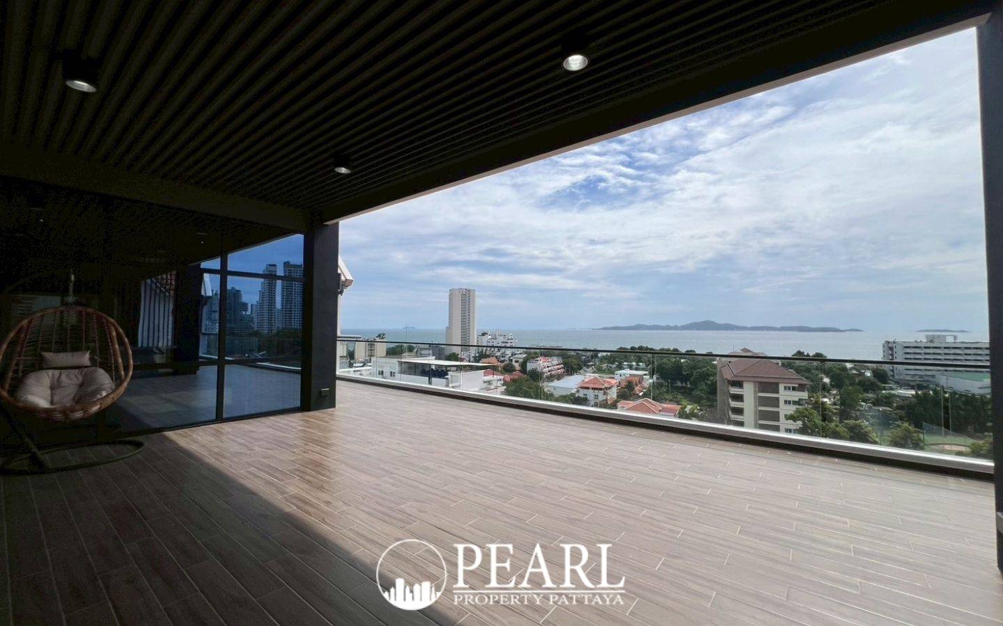 4 Bedroom Condo for Sale in Sombat Condo View
