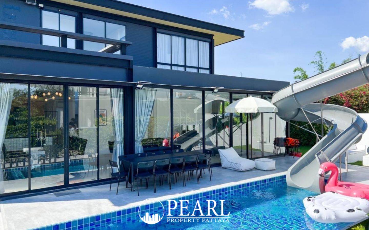 4 Bedroom House for Sale in Pattaya