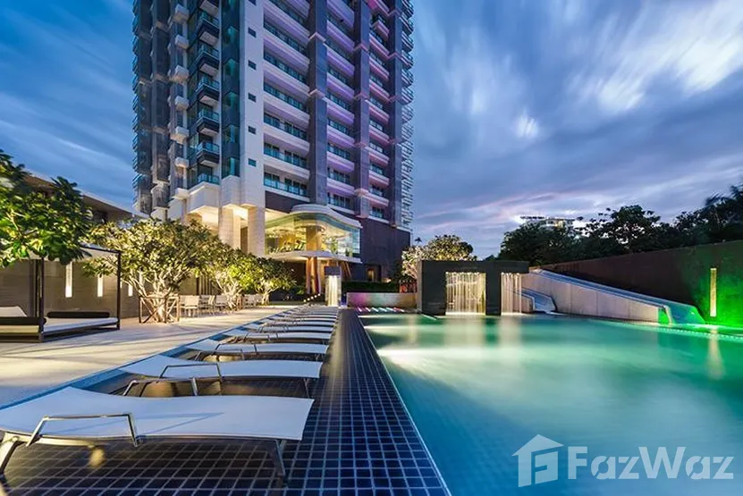 Reflection Jomtien Beach