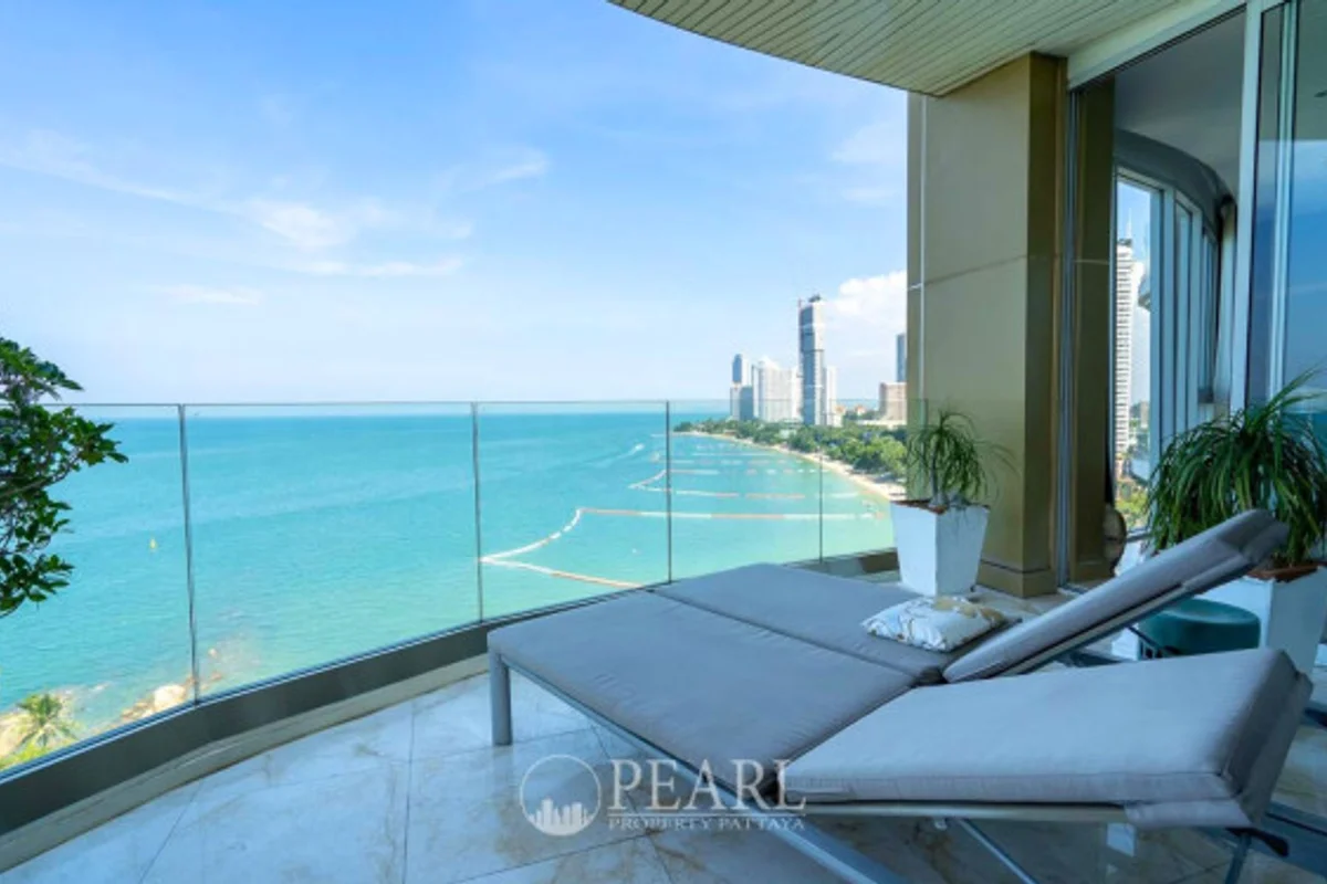 3 Bedroom Condo for Sale at The Cove Pattaya