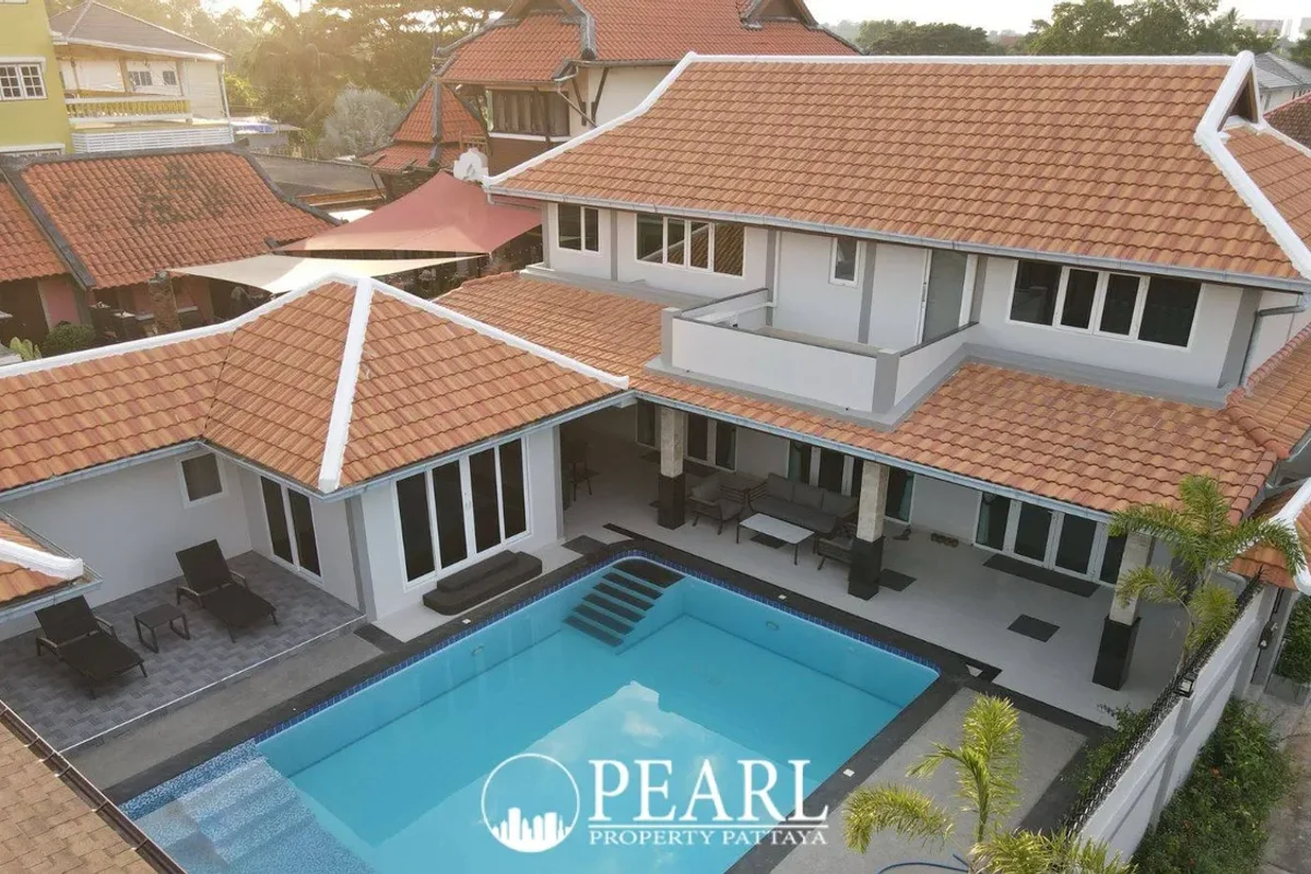 4 Bedroom House for Sale in East Pattaya