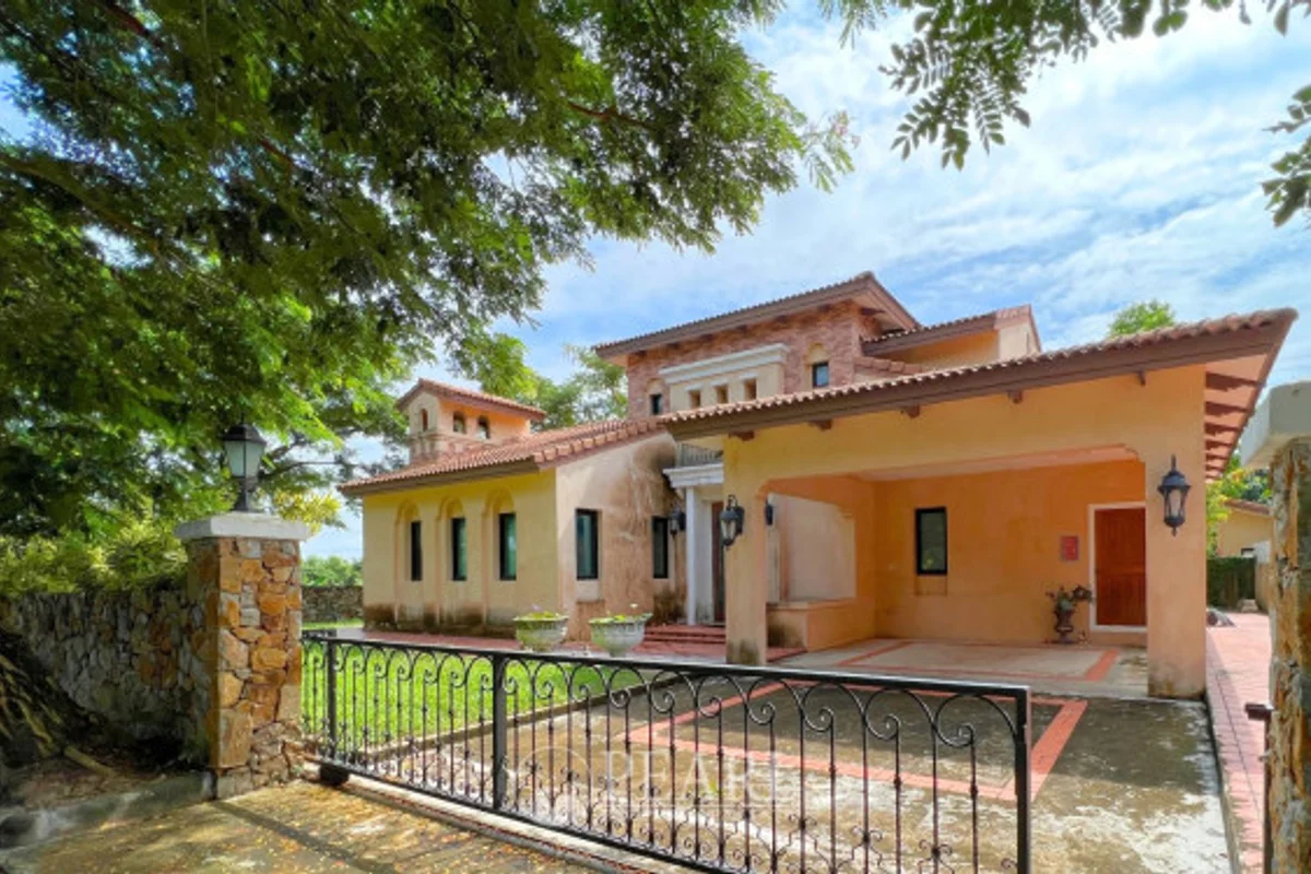 3 Bedroom House for Sale at Nusa Chivani Pattaya