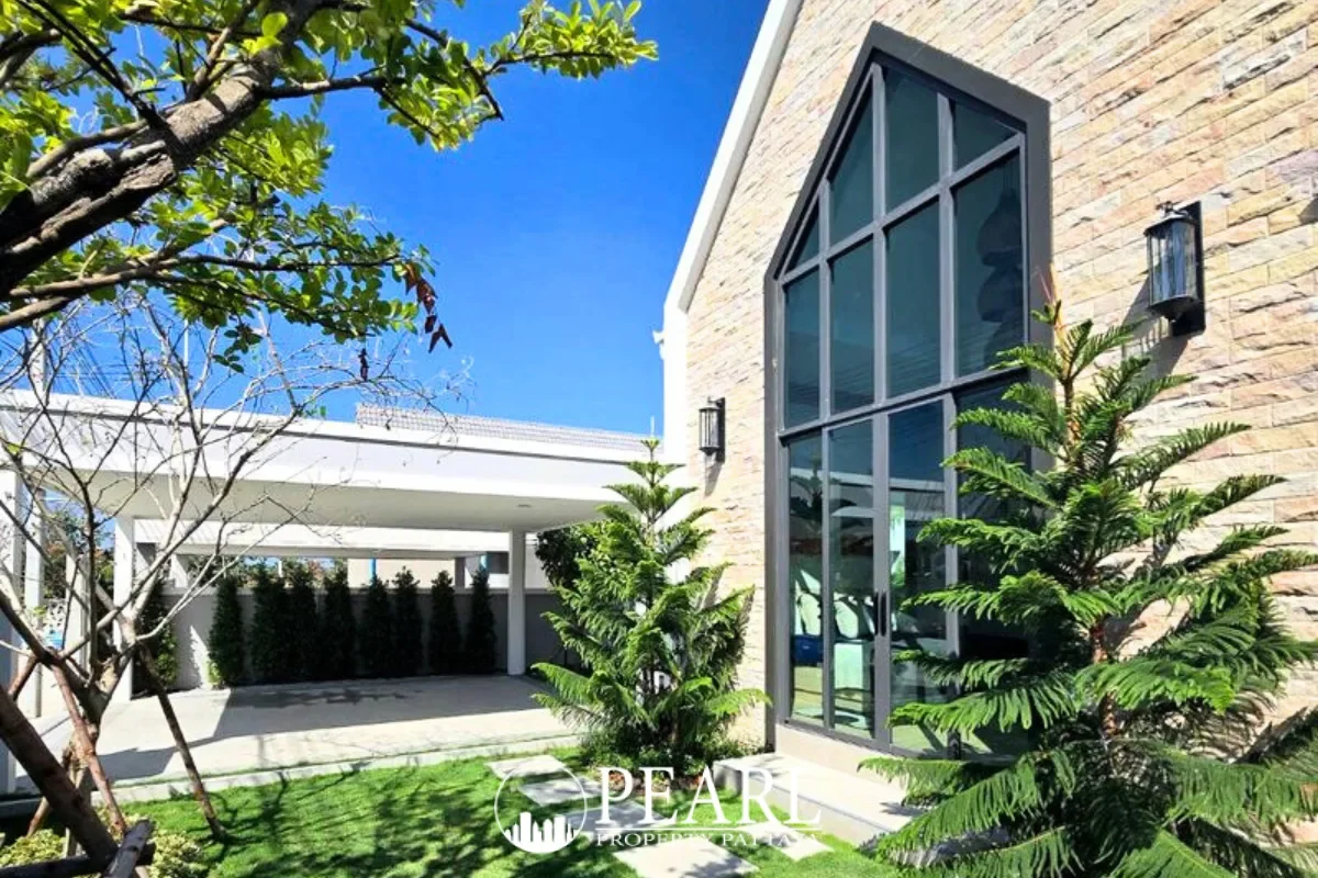 3 Bedroom House for Sale in Living 36 At Pong Mabprachan Lake Pattaya