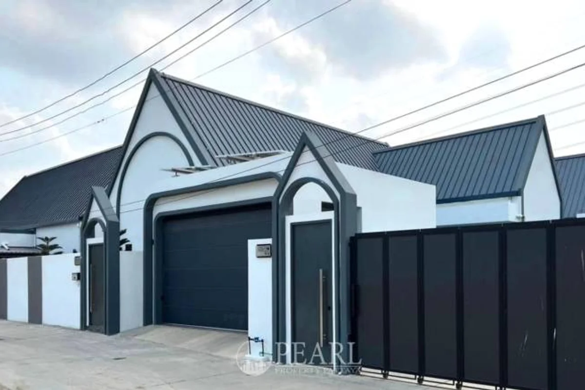 3 Bedroom House for Sale at Celestial Villa Pattaya