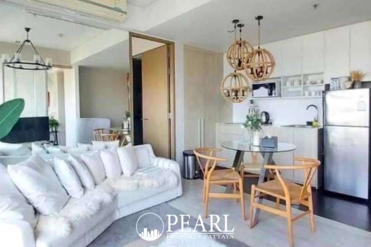 2 Bedroom Condo for Sale at Veranda Residence Pattaya