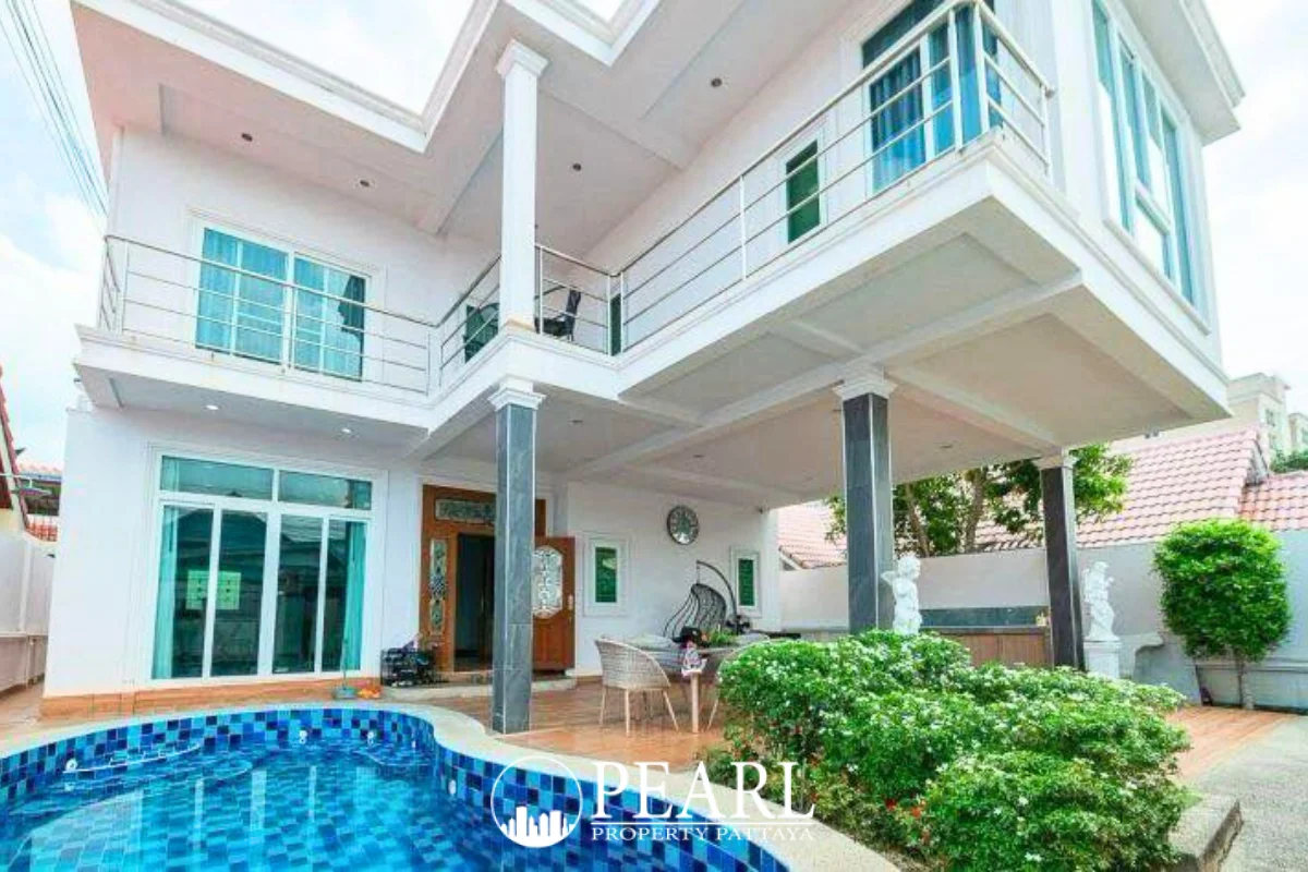 5 Bedroom House for Sale at Suksabai Villa