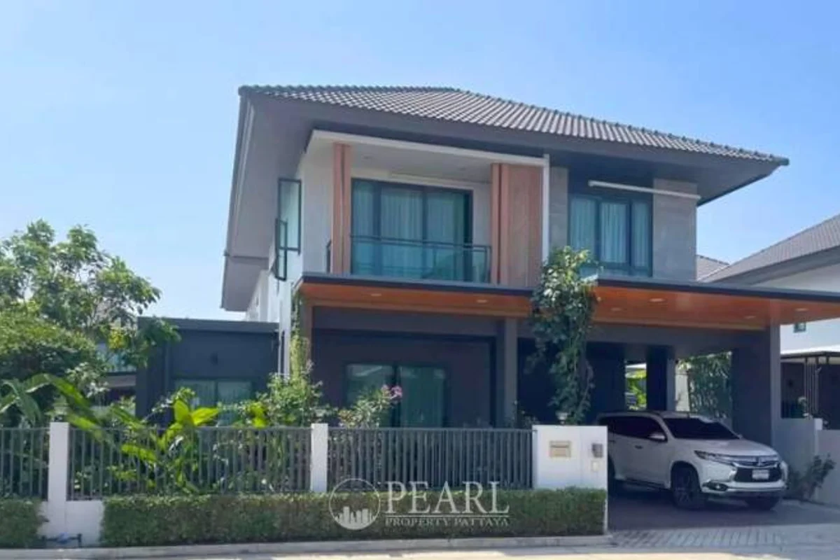 4 Bedroom House for Sale in Bang Lamung