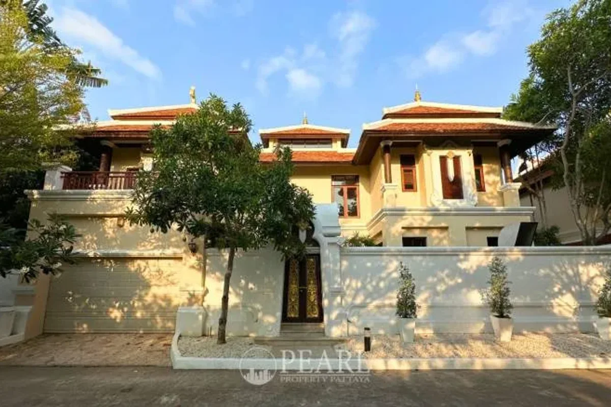 4 Bedroom Villa for Sale in Bang Lamung