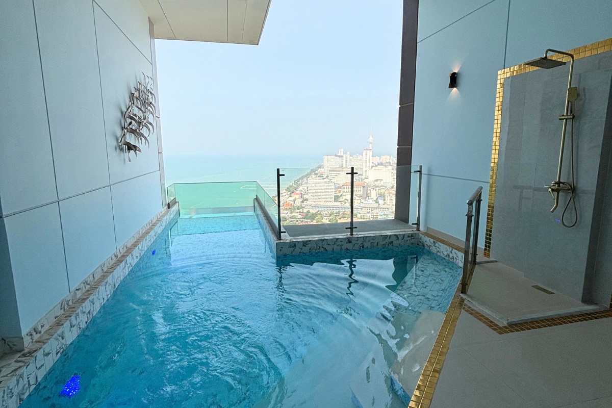 1 Bedroom Condo for Sale & Rent at Copacabana Beach Jomtien