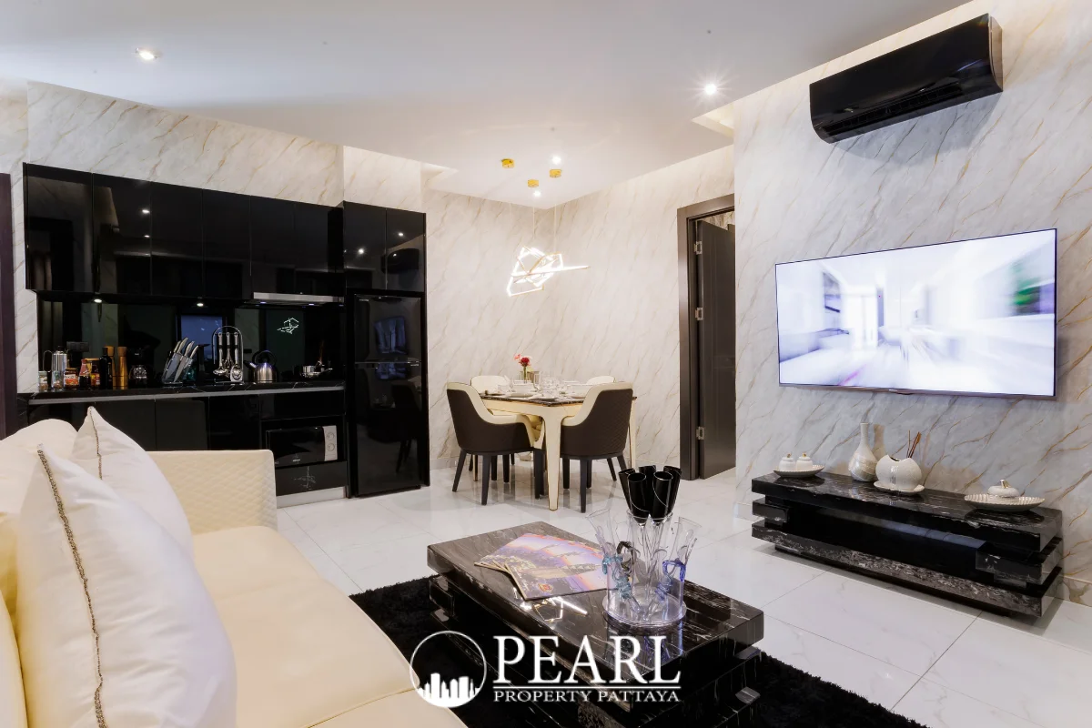 2 Bedroom Condo for Sale at Grand Solaire Pattaya