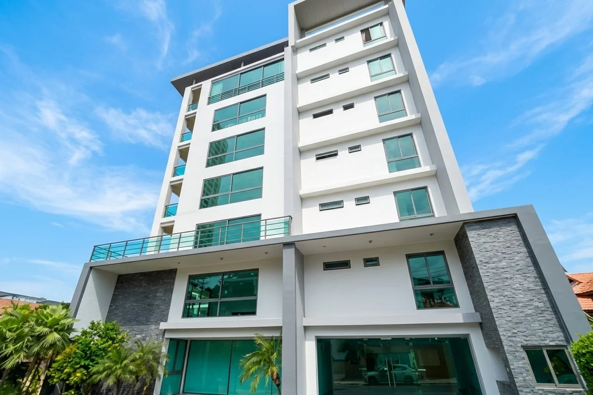 Sunrise Hill Residence – Eigentumswohnungsprojekt in Bang Lamung