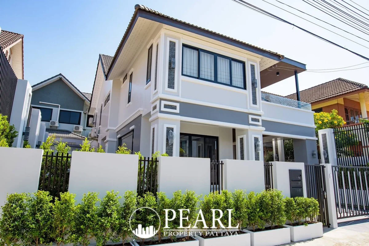 4 Bedroom House for Sale in Central Pattaya