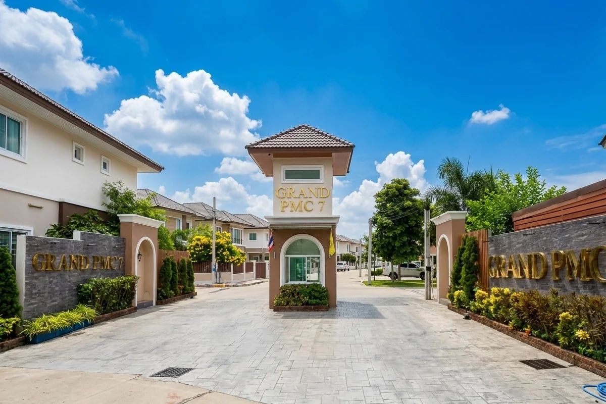Grand PMC 7 – Villenanlage in Nong Prue