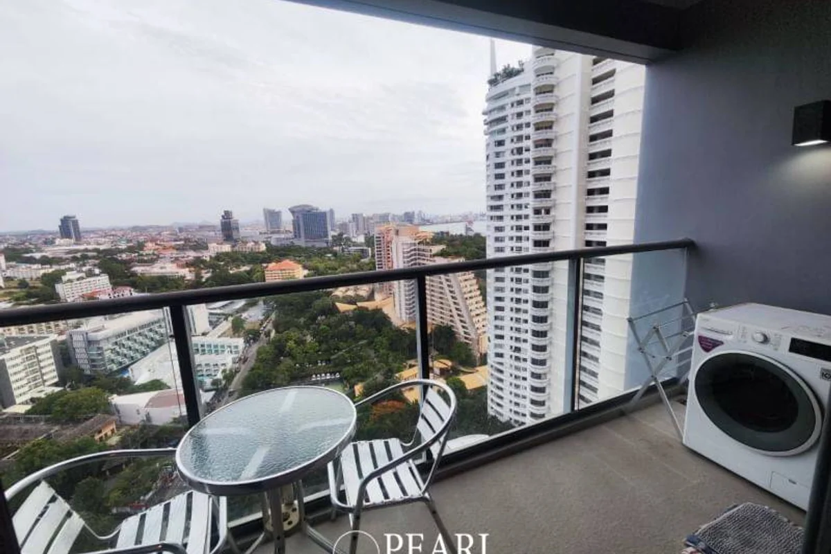 1 Bedroom Condo for Sale at Zire Wongamat