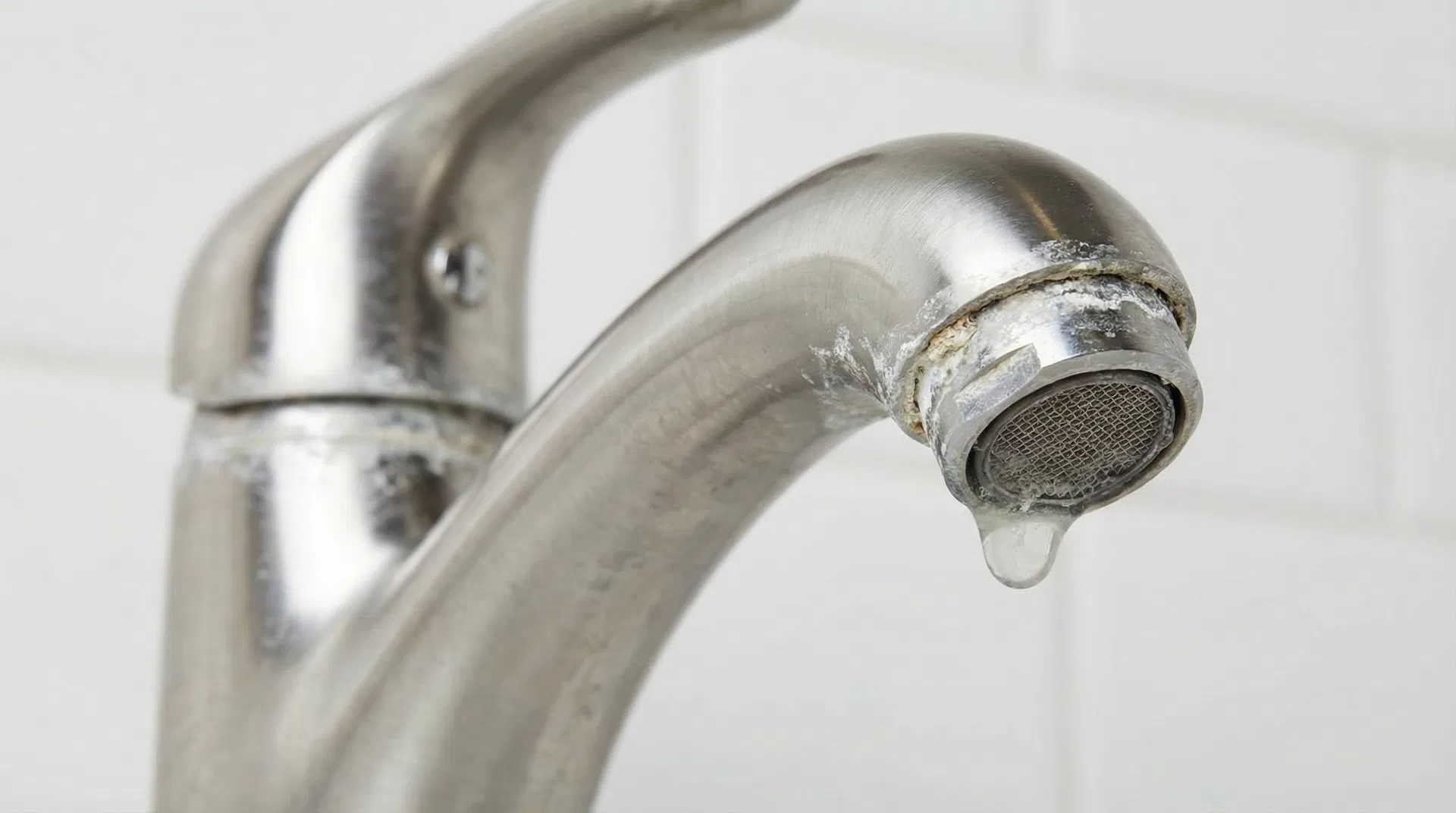 Hard Water in Santa Rosa Beach — What Every Homeowner Needs to Know