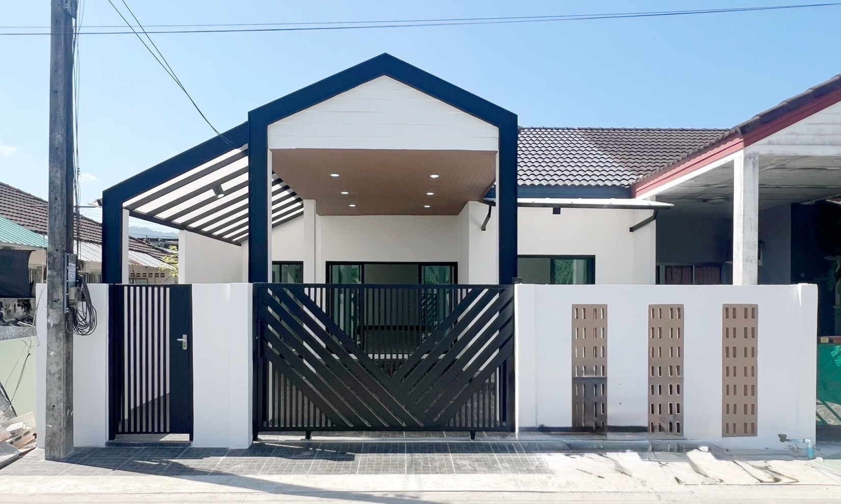 บ้านแฝดหลังมุม ม่าหนิก ถลาง ภูเก็ต 3.28 ล้าน