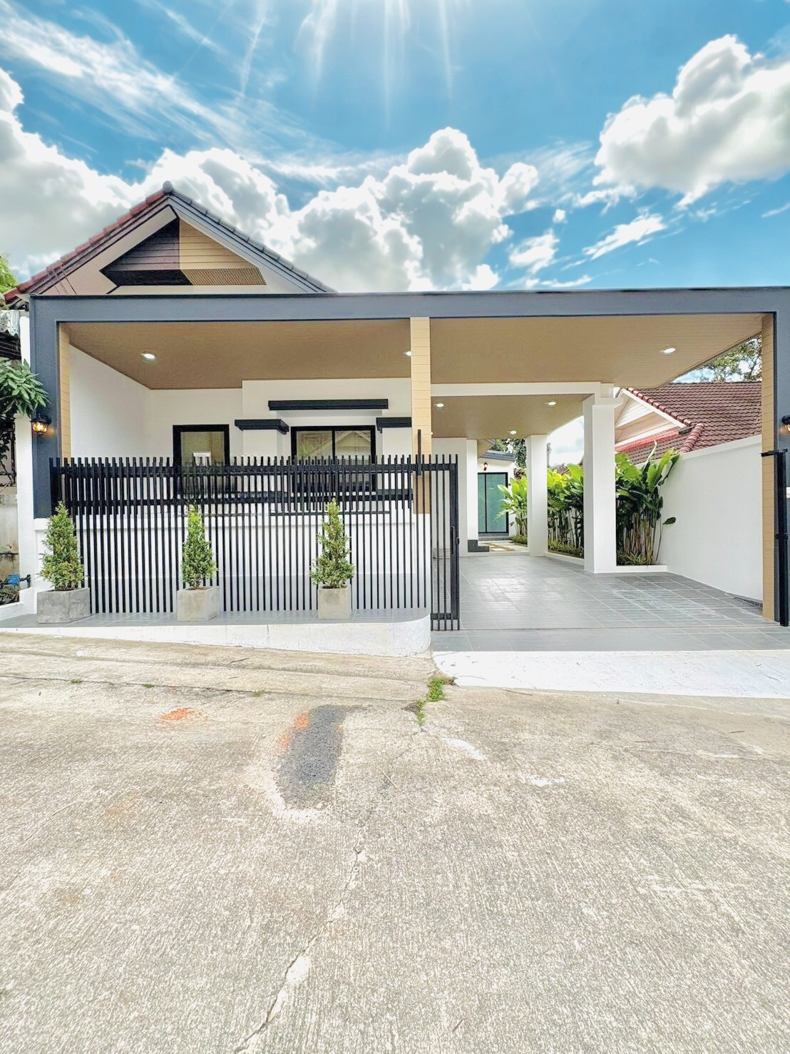 บ้านแฝดขาย 3 ห้องนอน ใกล้โรงพยาบาลมิชชั่น ภูเก็ต ราคา 4.69 ล้าน