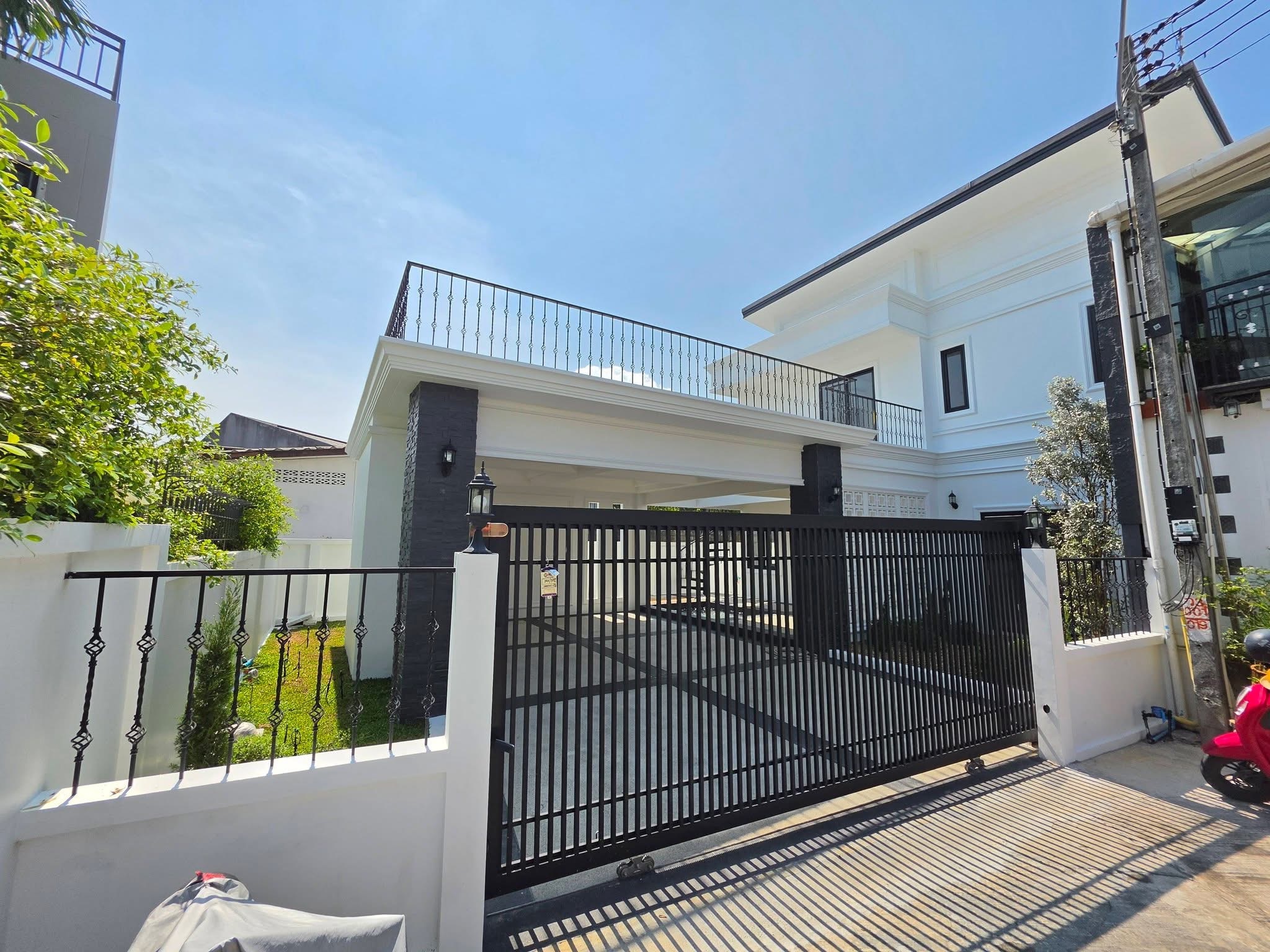 วิลล่าขาย 4 ห้องนอน พูลวิลล่า 2 ชั้น นาบอน ภูเก็ต 13.9 ล้าน