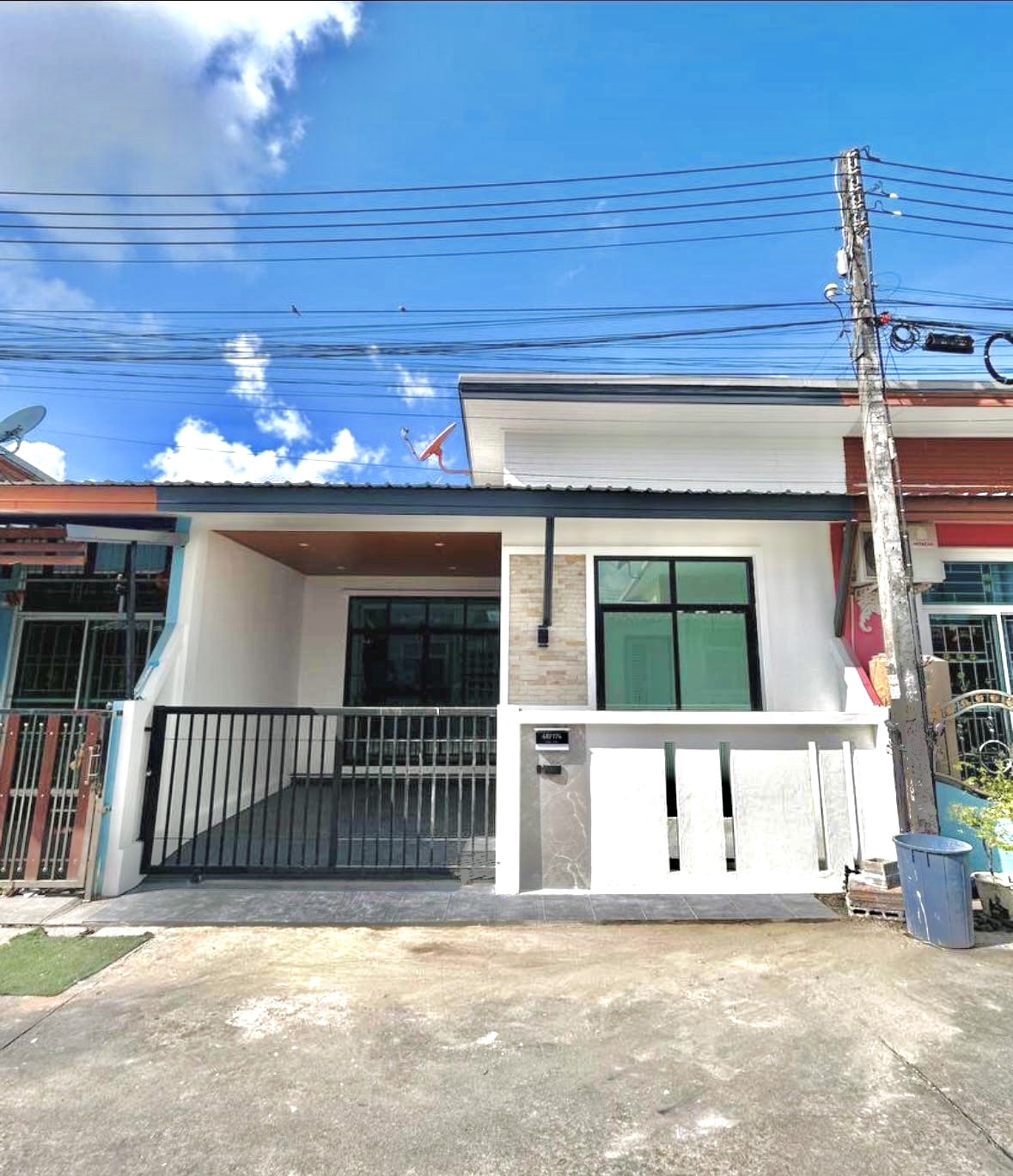 ทาวน์โฮมขาย 2 ห้องนอน โซนฉลอง ภูเก็ต 2.75 ล้านบาท