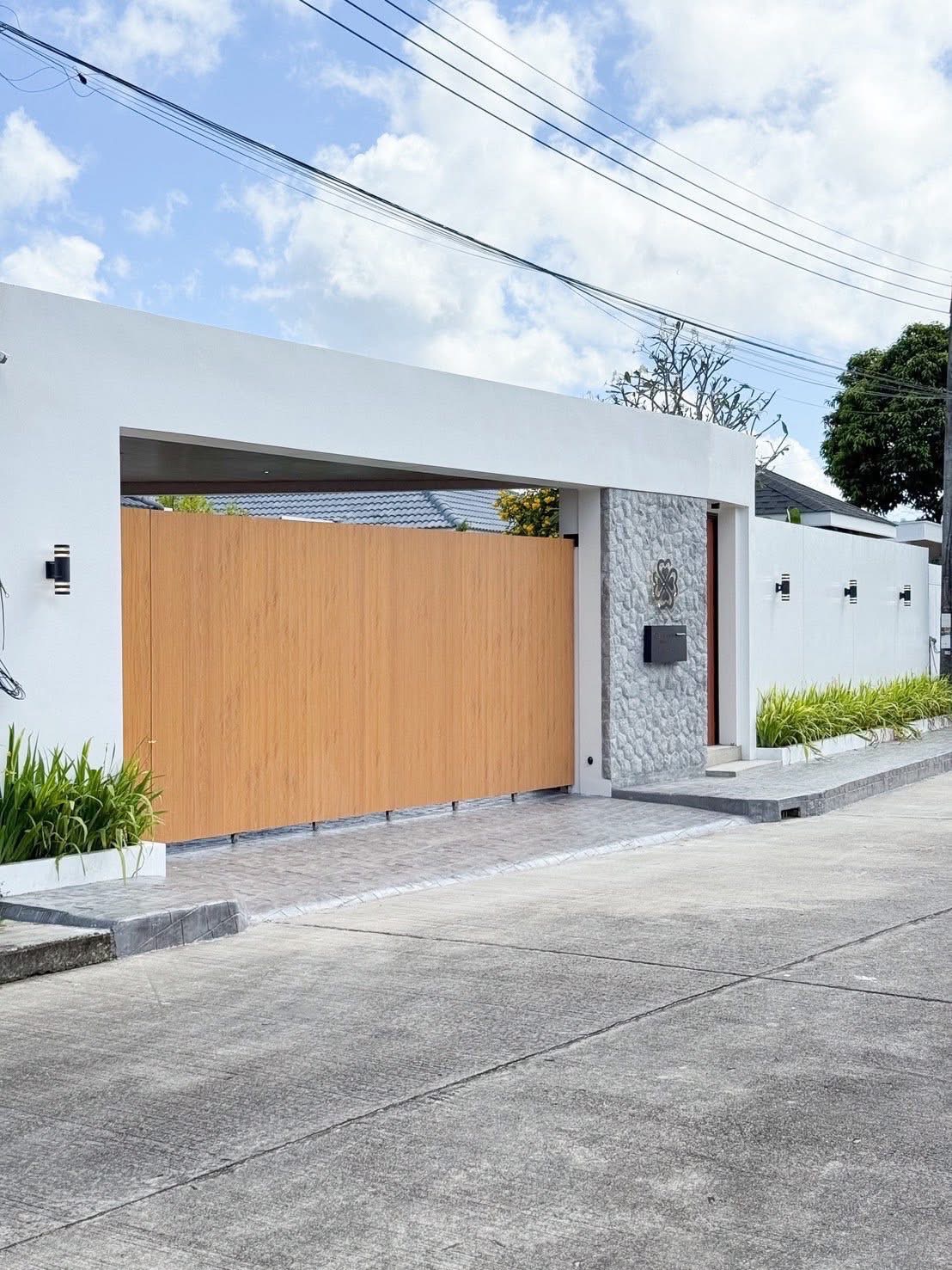 วิลล่าขาย 3 ห้องนอน สระส่วนตัว พร้อมเฟอร์นิเจอร์ ภูเก็ต 15.9 ล้าน