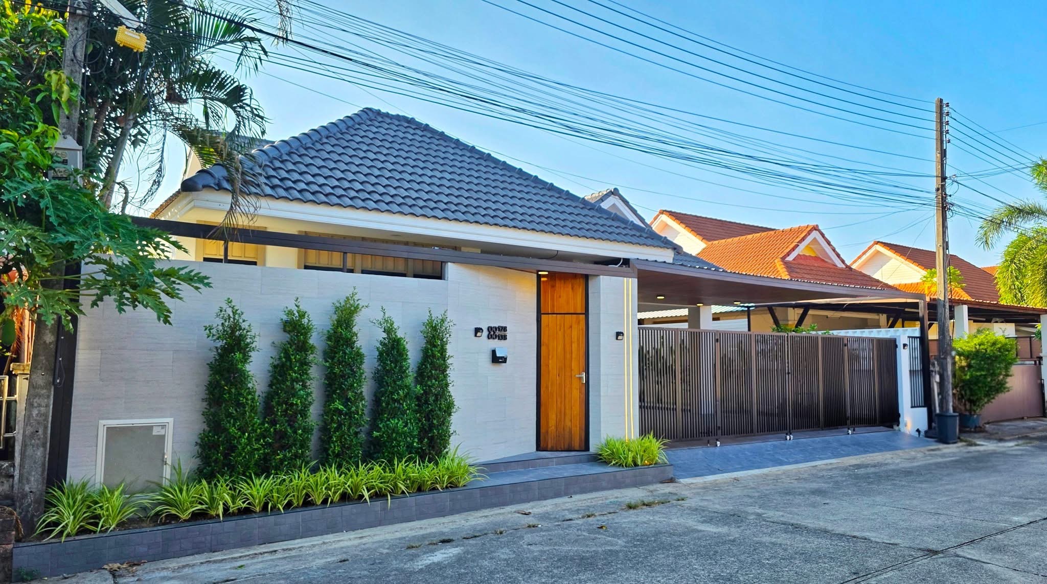 บ้านเดี่ยวขาย 4 ห้องนอน รัษฎา ภูเก็ต ราคา 9.89 ล้าน