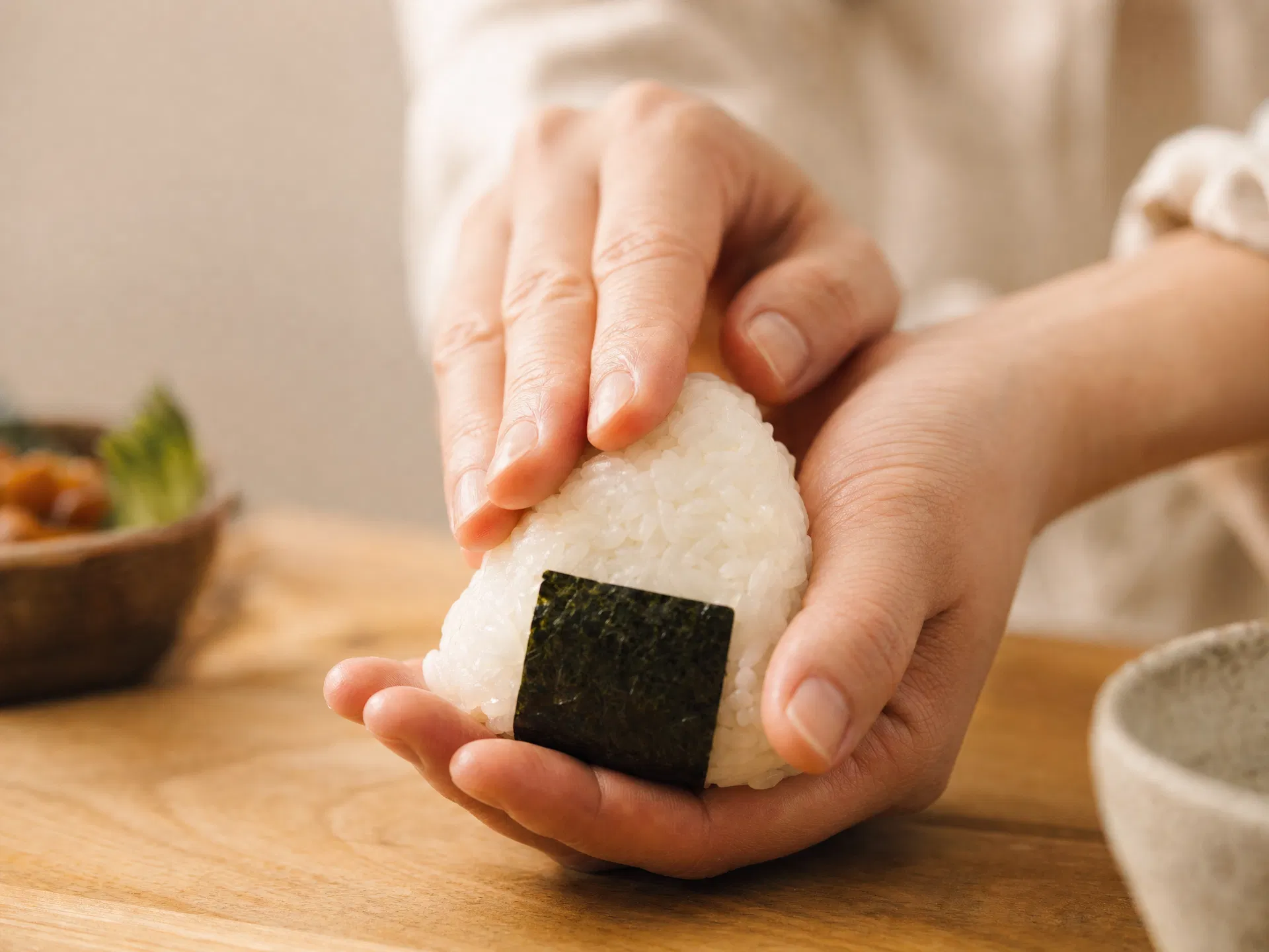 Make Tokyo-style onigiri by hand