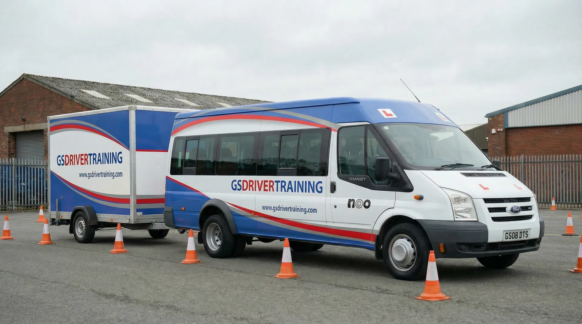 D1+E Minibus & Trailer Training training at GS Driver Training