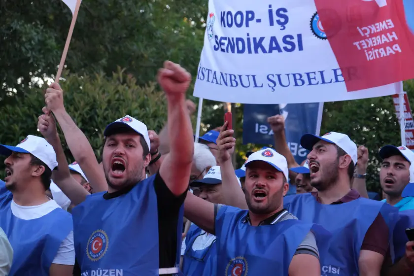 1 Mayıs Öncesi Kamu İşçileri: Yoksulluk ve Ek İş Çıkmazı Derinleşiyor