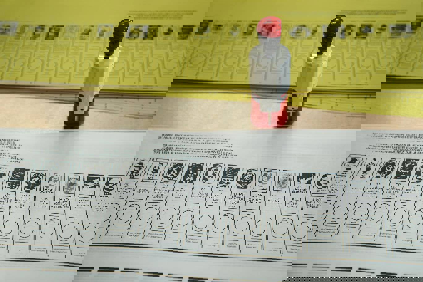 9 Milyon Oy Sandıkta Kaldı: Seçilmişler Görevden Alınıyor, Kayyımlar Atanıyor!