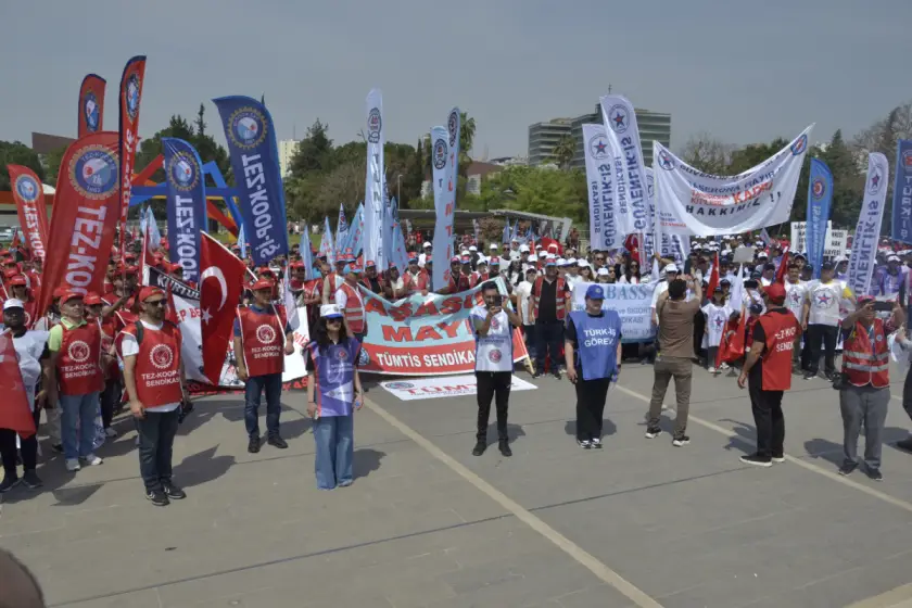 Adana'da 1 Mayıs: İşçilerin 'Adalet' Çığlığı Yükseldi, Talepler Yine Havada Kaldı mı?