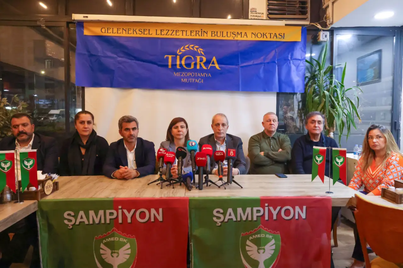 Amedspor Yönetimi Toplantısı: 'Değerlerimizle Hedefe Yürüyoruz' Söylemi, Sahadaki Gerçekliği Ne Kadar Yansıtıyor?